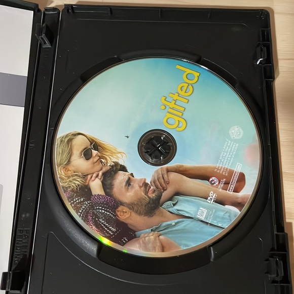 Gifted - Movie - Picture 2 of 4